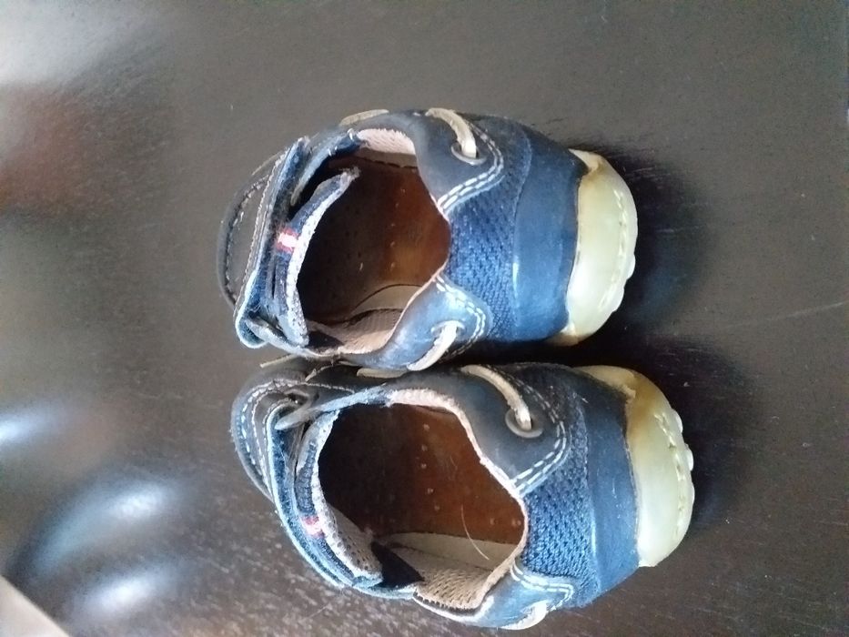 Sapatos geox tamanho 23