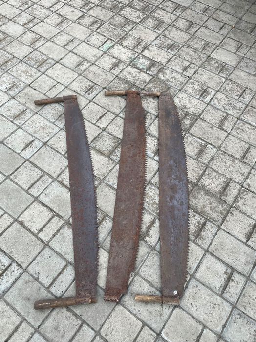 Продам пилку по дереву двуручка б/в