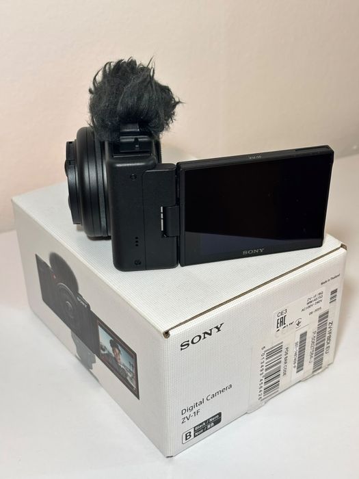 Sony ZV-1F - Como nova | Só alguns meses de uso + Acessórios extras