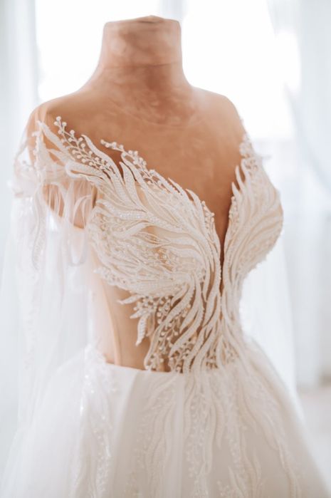 Весільне плаття продам