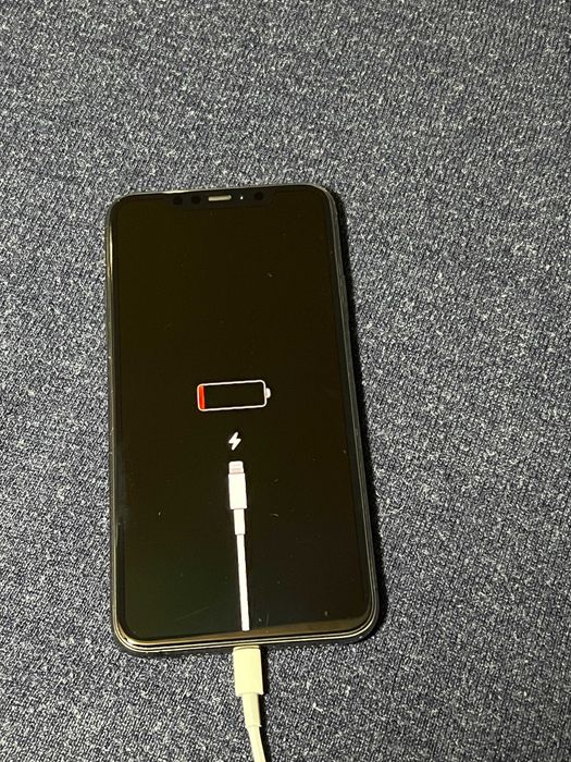 Оригинал IPhone 11 Pro Max На запчасти