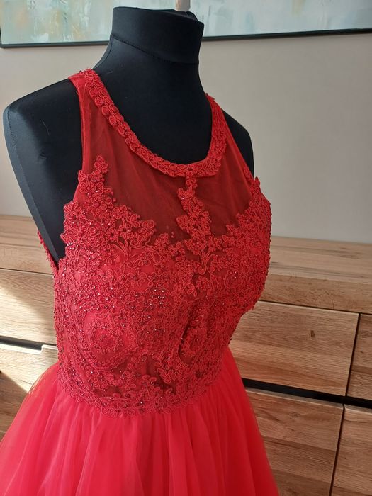 Sukienka czerwona  Rozm M tiulowa koronka