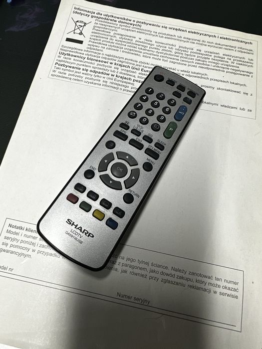 Telewizor Sharp AQUOS (LC-37AD5E-GY) 37 cali, HDMI, oryginalny pilot