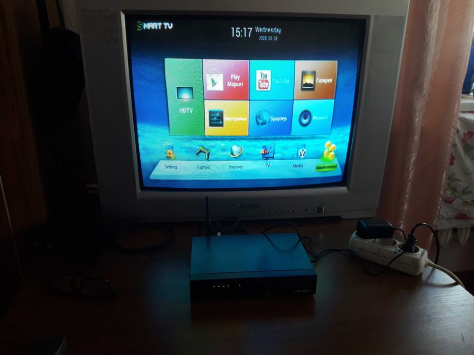 Smart-TV  приставка ALKOR Швейная машинка SINGER