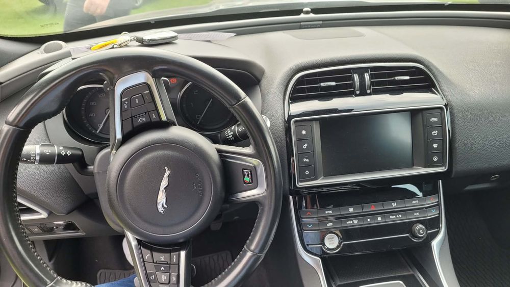 Jaguar XE 2.0 D R-Sport Aut.