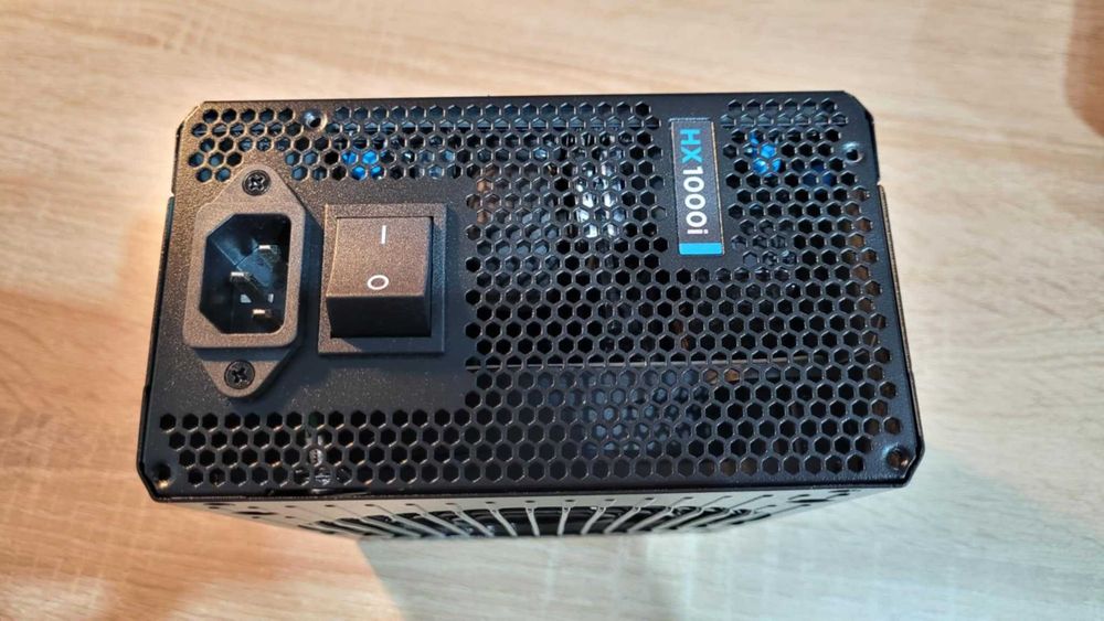 Corsair HX1000i – 1000W, 80+ Platinum, modularny – nowy