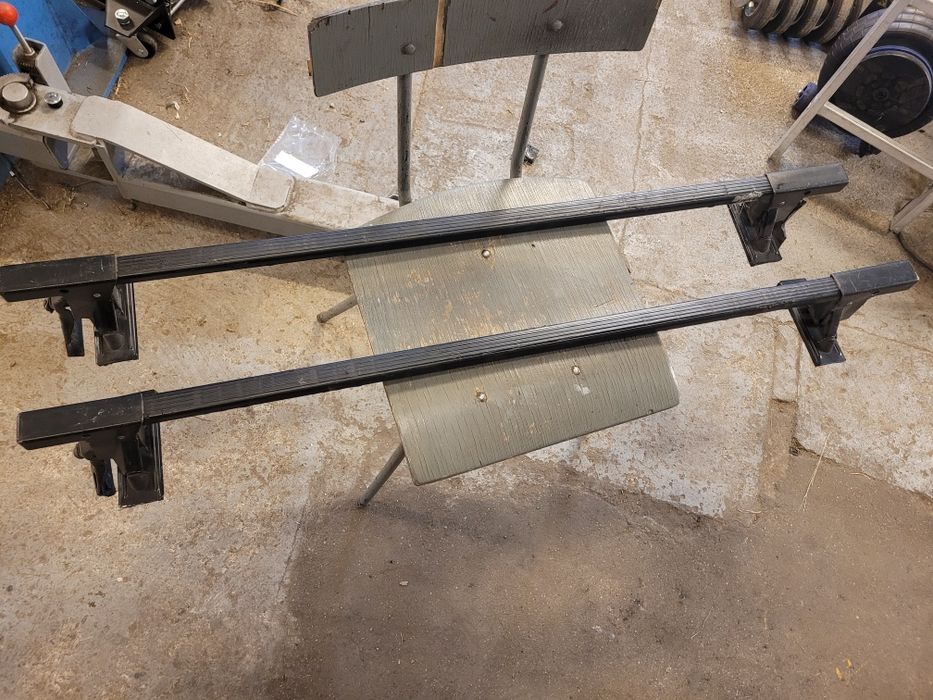 Bagażnik dachowy THULE Mercedes 190 124 W202 W201