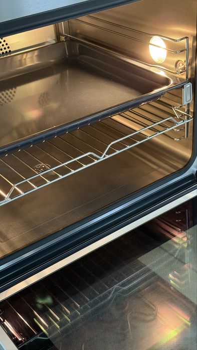 Вбудована духовка з функцією пароварки DGC 6660