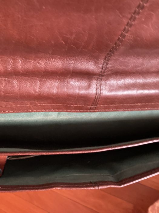 Mala executivo, em pele genuína da marca BUGATY