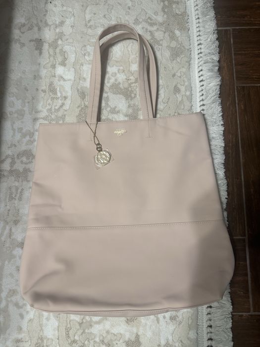 Рожева сумка-тоут Azzaro Wanted Girl Parfums