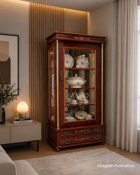 Vitrine/Cristaleira em madeira
