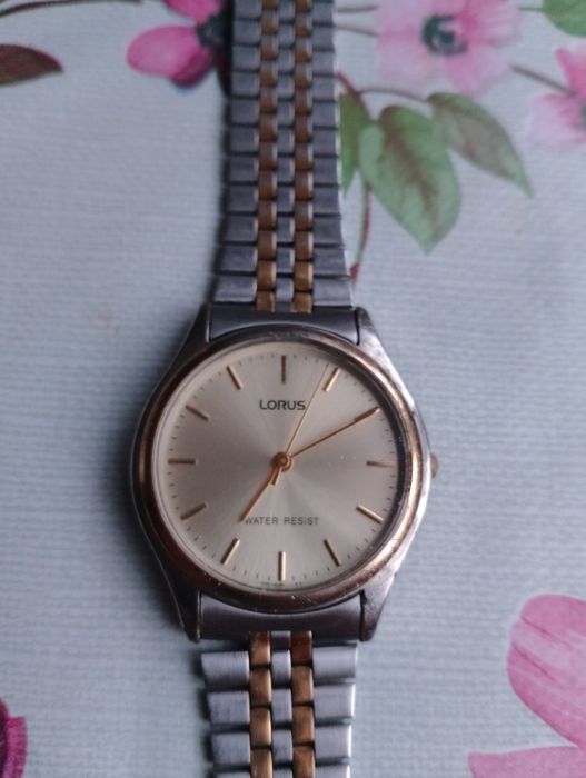 Lorus v501-8B60 .(Seiko)