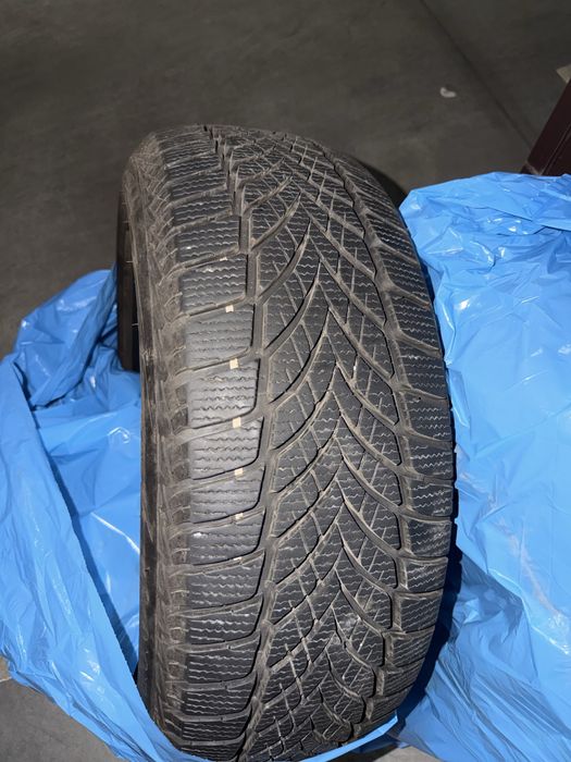 Goodyear UltraGrip Ice 2 205/ 55 R16 94 T