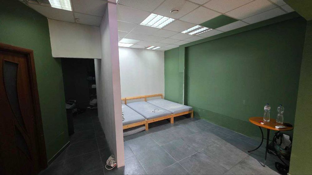 Велике комерційне приміщення в хорошій локації. Богородчани