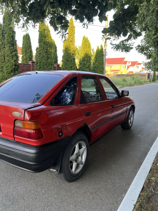 Продам Ford escort