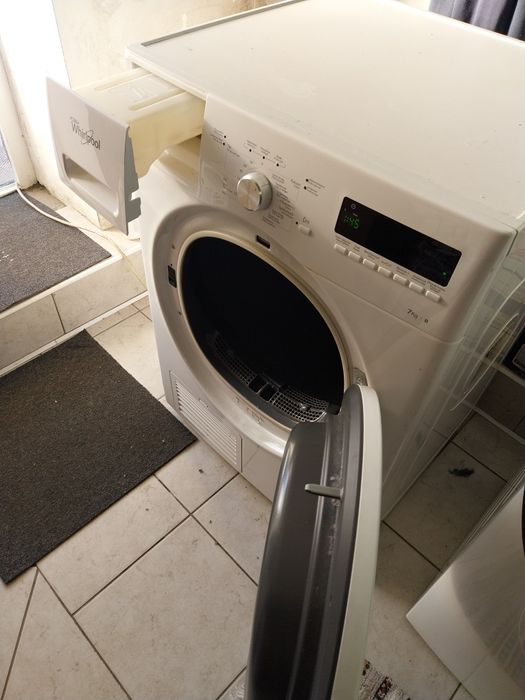 Сушильна машина Whirlpool 7kg