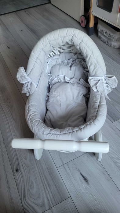 Wózek wiklinowy biały