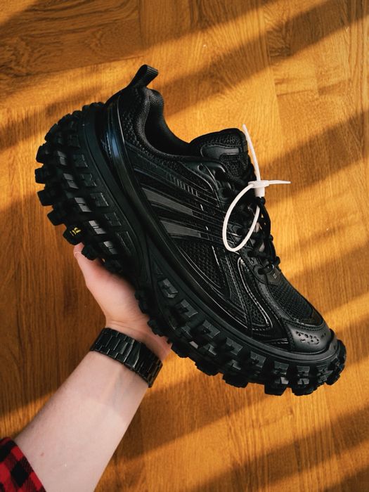 Кроссівки BALENCIAGA Defender inspired