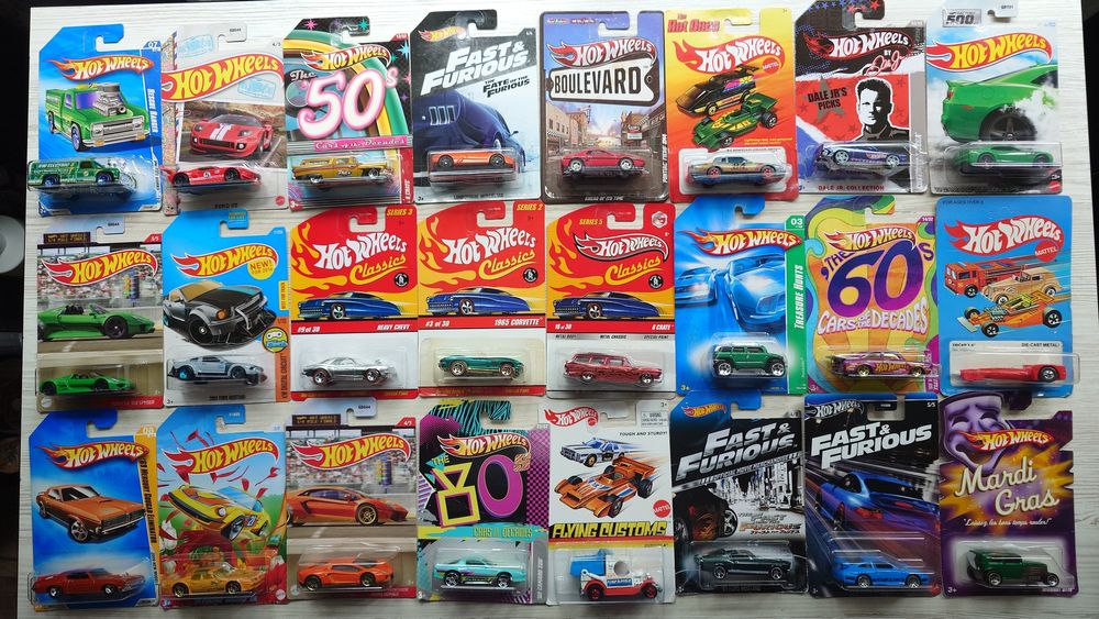 Машинки Hot Wheels