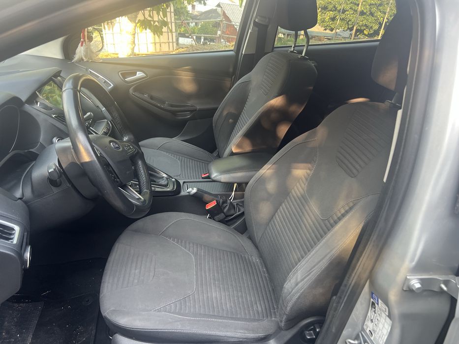Ford focus titanium 2016
