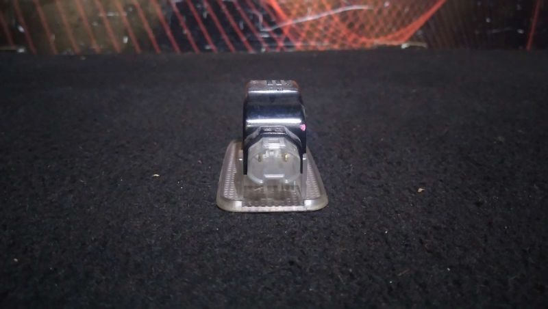 Luzes De Matricula Toyota Avensis (_T25_)