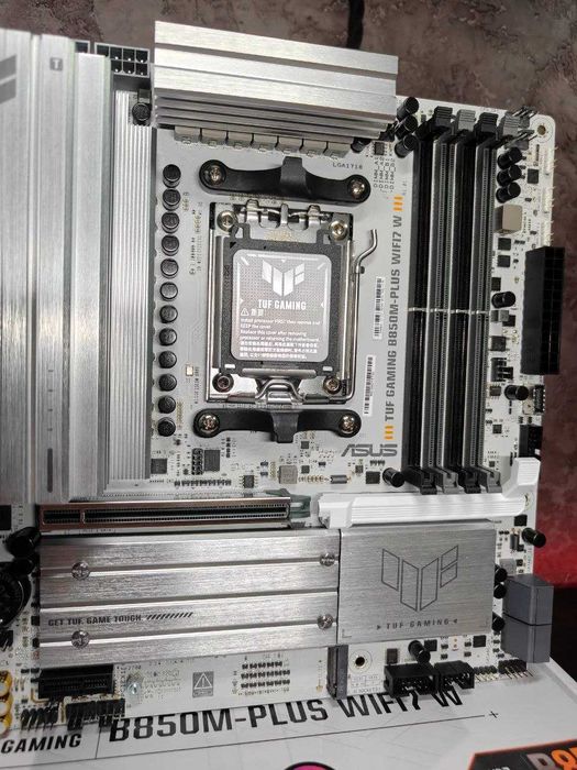 Материнська плата Asus Tuf Gaming B850M-Plus Wifi7 W (AM5) 7000-9000 AMD