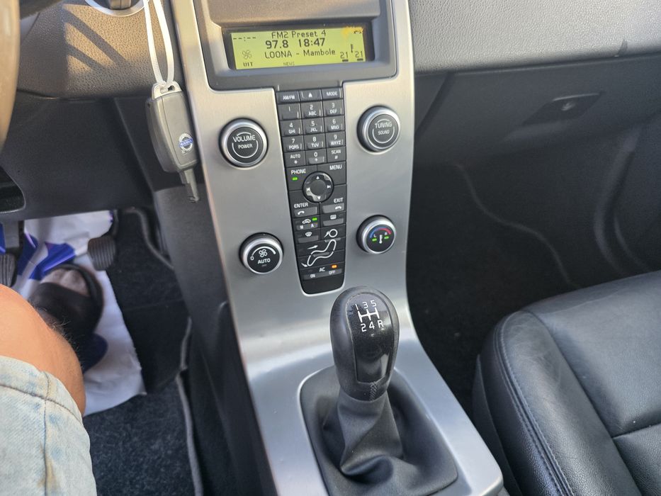 Volvo s40 zadbane uszkodzone