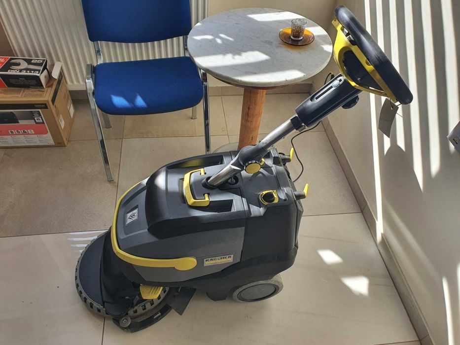Profesjonalna szorowarka Karcher BD 38/12 C