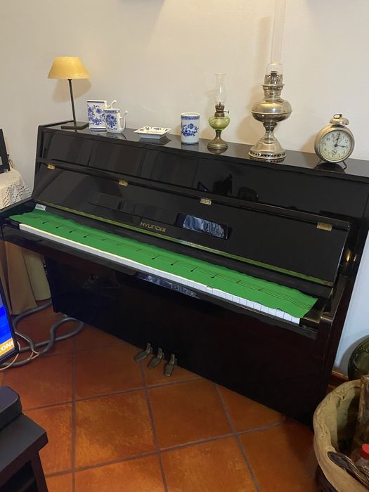 Piano em bom estado