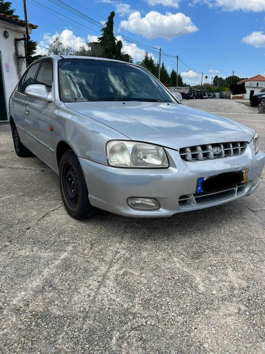 Hyundai Accent 1.3i de 2003 para peças
