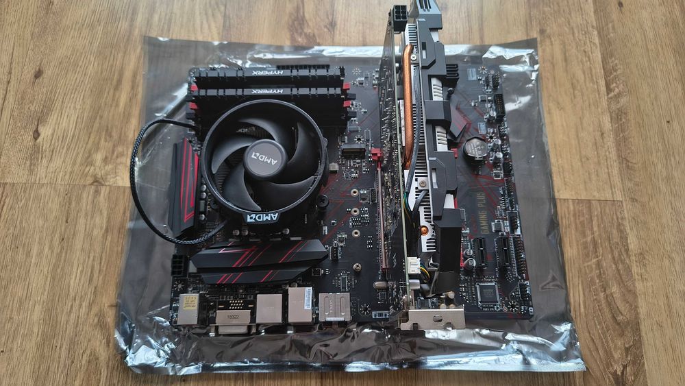 PC AMD Ryzen 5 2600; MSI B450 Gaming Plus; 16 GB DDR4; MSI GTX 1060