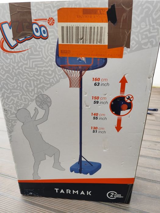 Cesto de basquetebol para criança