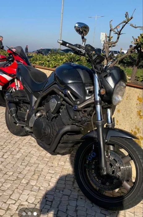 Vende se mota Yamanha Buldog