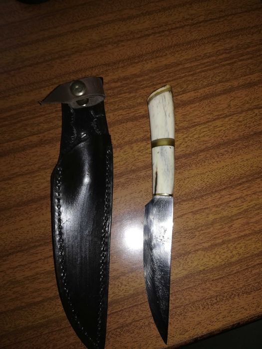 facas caça e lanças de remate