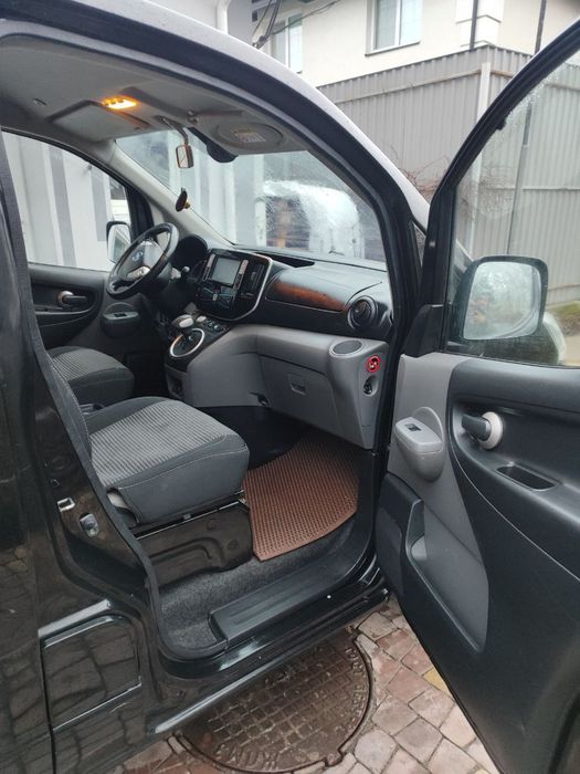 Електроавтомобіль NISSAN E-NV 200