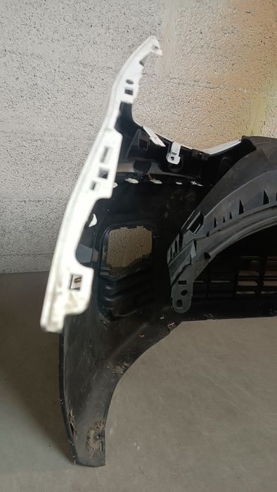 Vendo parachoque de frente citroen Berlingo ano 2019/23