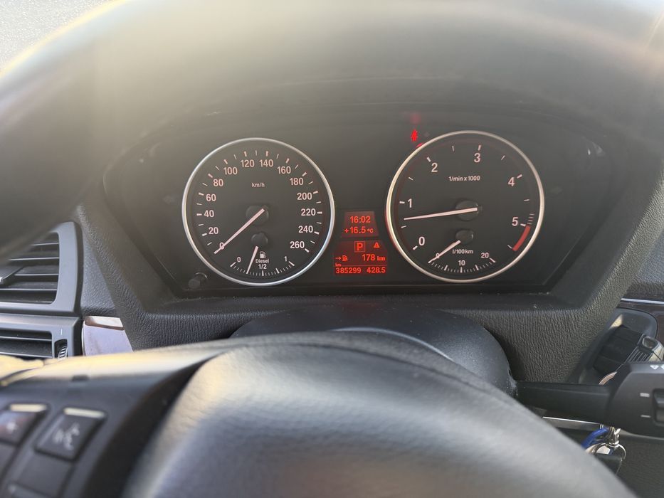 BMW x 5 3.5 lekko ryśnięte