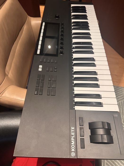 Native komplete kontrol 49 MK 2