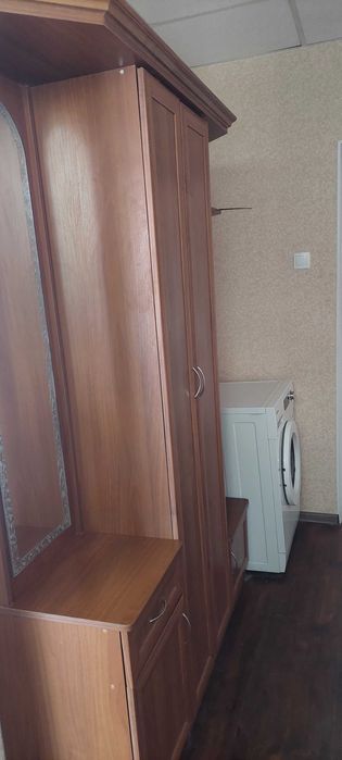 Сдаю посуточно ,почасово большая 1-к кв. р-н Автовокзала, рынка Колос