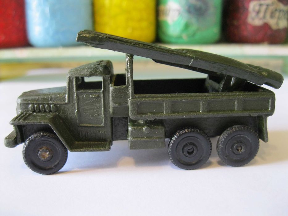 Ракетная машинка Катюша военная техника