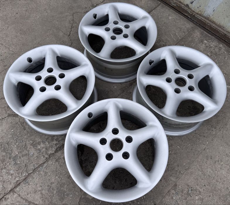 Литые диски Borbet r15 5x112 ET-35 на Mercedes/MINI/Skoda/Volkswagen/Audi/Seat/Galaxy/Transporter T4/Golf/Octavia/Passat/Jetta/Caddy/A4/A6/Touran/100