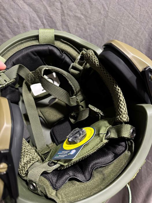 Тактичний шолом з системою wendy