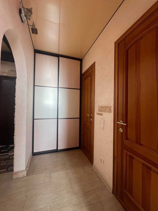 Продам 2 к кв с ремонтом мебель и техника Салтовка 520 м/р 56 кв м улучшеная планировка метро 7 мин пешком Гв-Широнинцев 49 Г