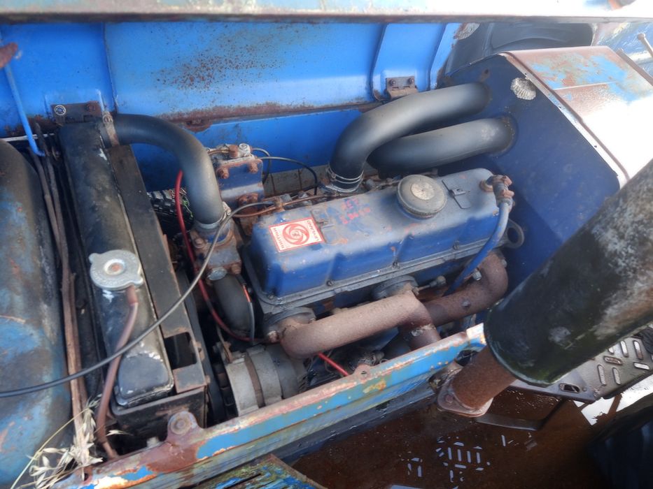 Trator leyland 262 com direção hidráulica