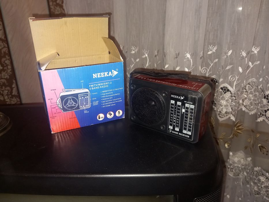 Продам новий радiоприйомник Neeka