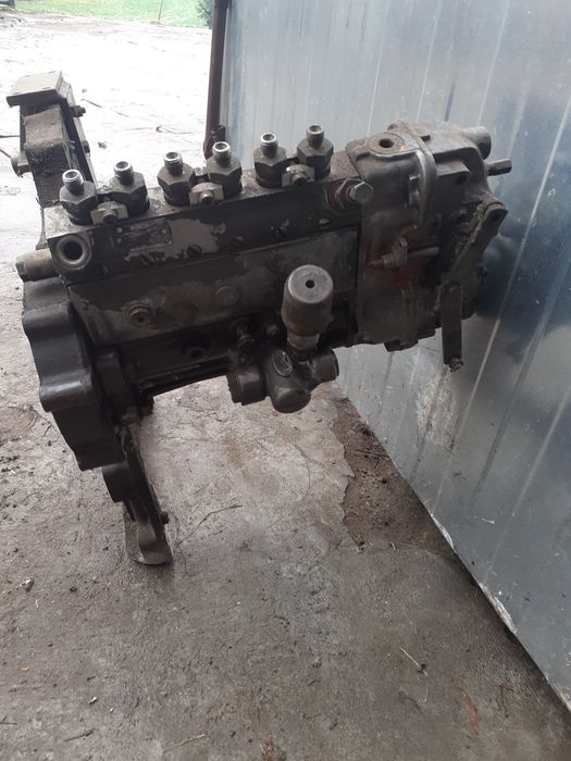 Cena za komplet. Pompa wtryskowa  blok,  glowice ,turbina valmet sisu