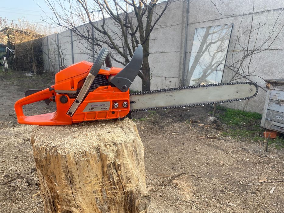 Бензопила husqvarna  137