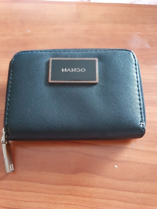 Carteiras da Parfois e Mango