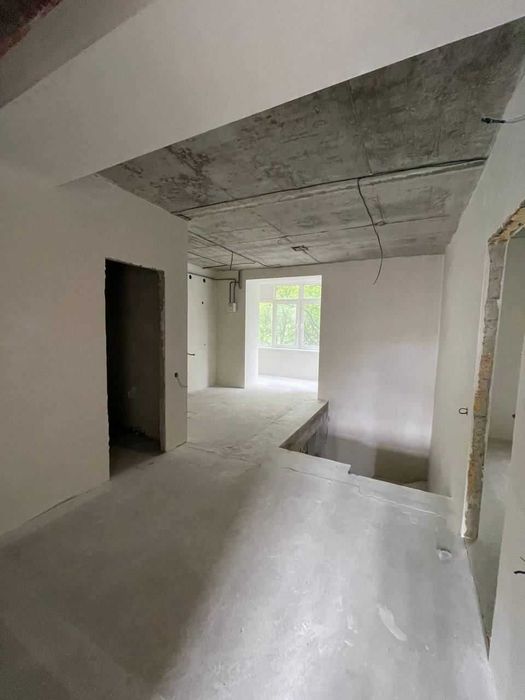 Продаж приміщення з ремонтом 226 м² в Новобудові вул. Зелена