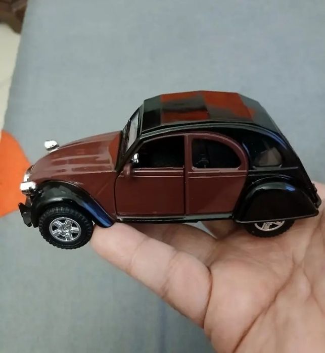 Carro Miniatura Citroën 2 cavalos Charleston